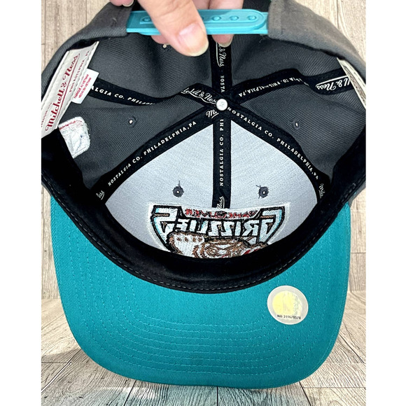 NBA Vancouver Grizzlies Mitchell & Ness Teal and Gray cap - Picture 5 of 6